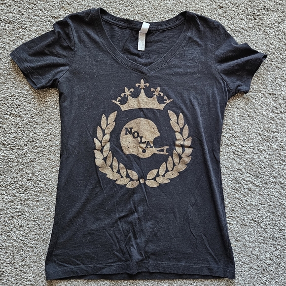 Black and gold NOLA short sleeve tee, medium - Picture 1 of 3